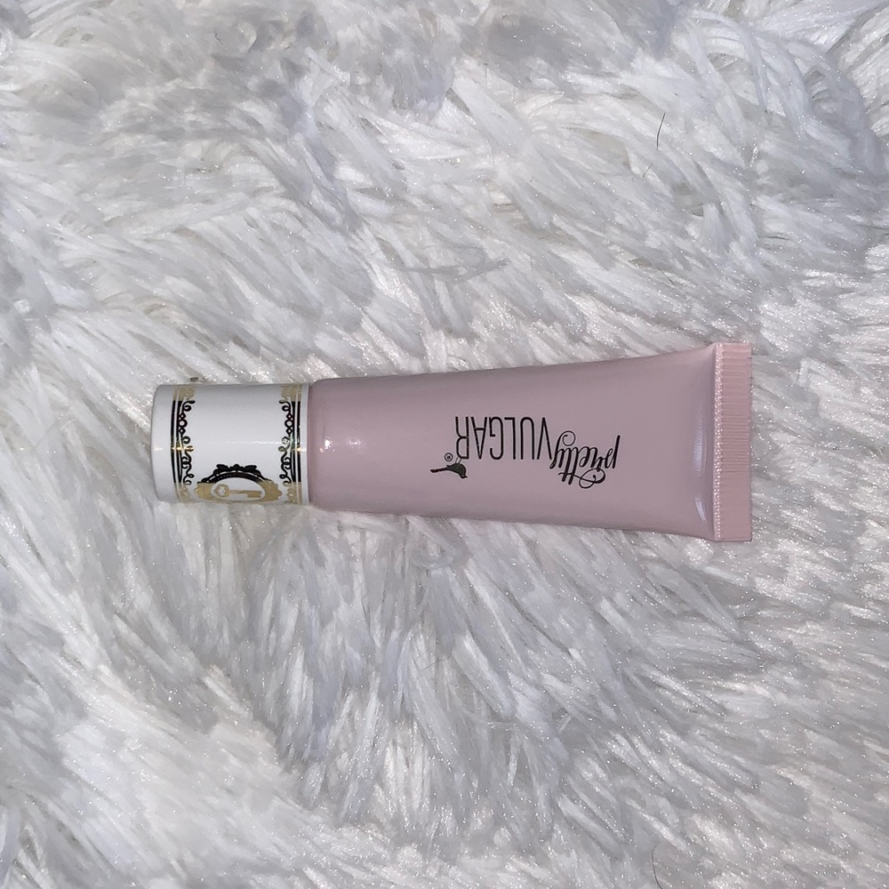 Eyeshadow primer